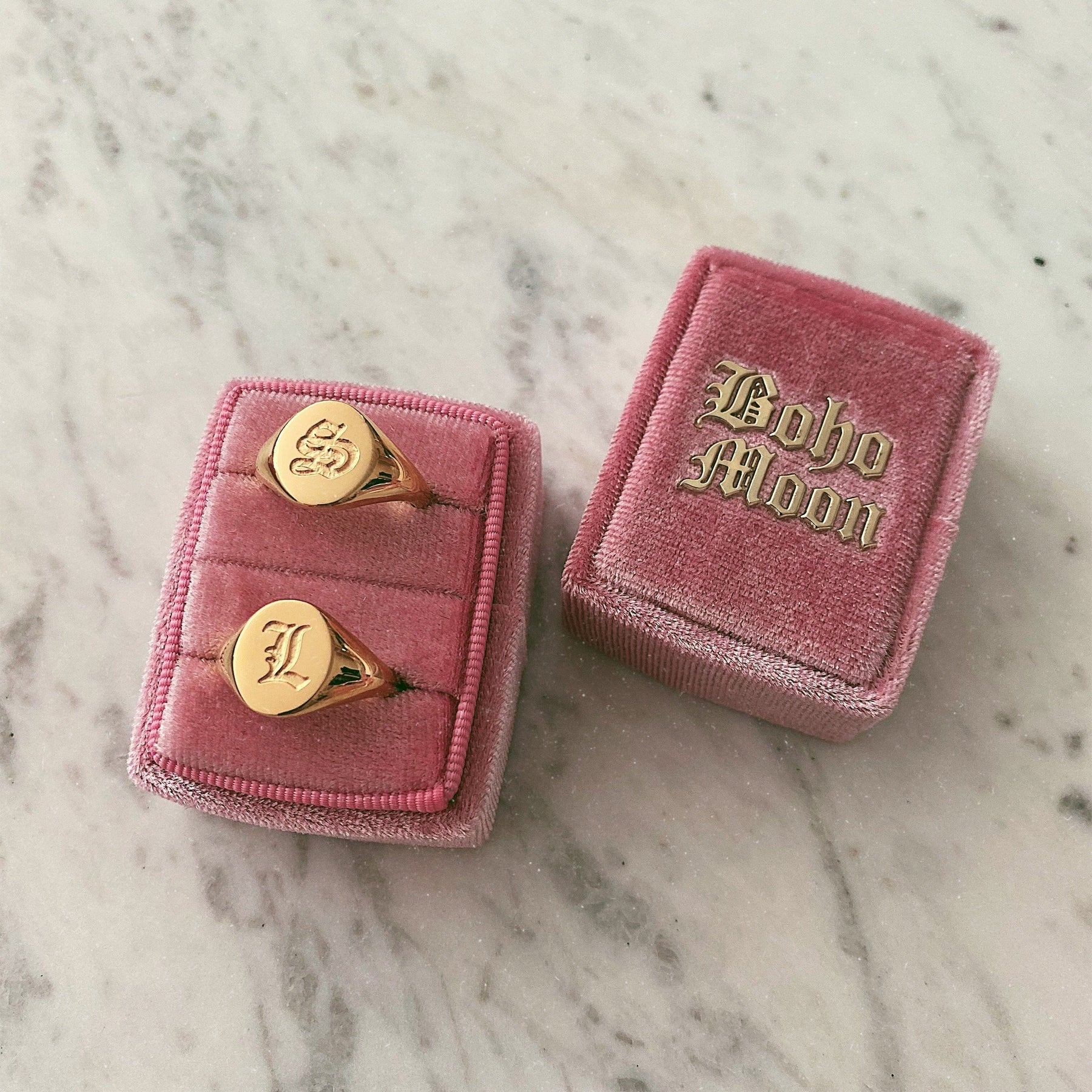 Dolce Initial Signet Ring Gold