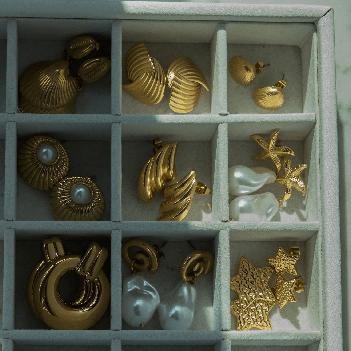 Shelly Stud Earrings