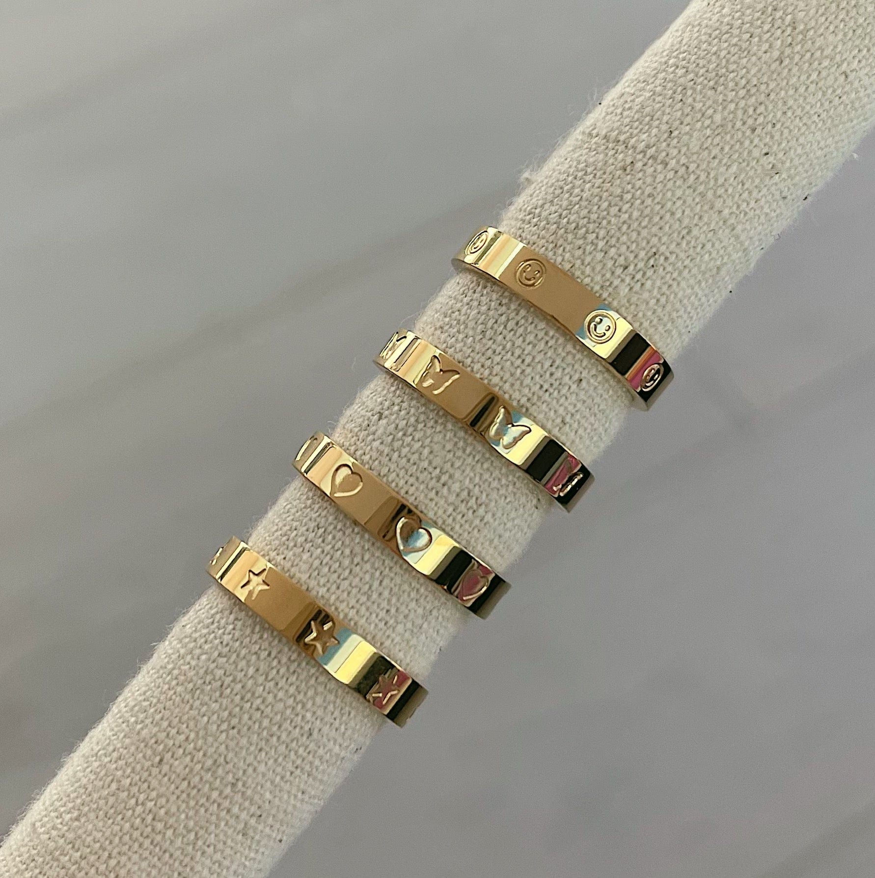 Smiles All Round Ring