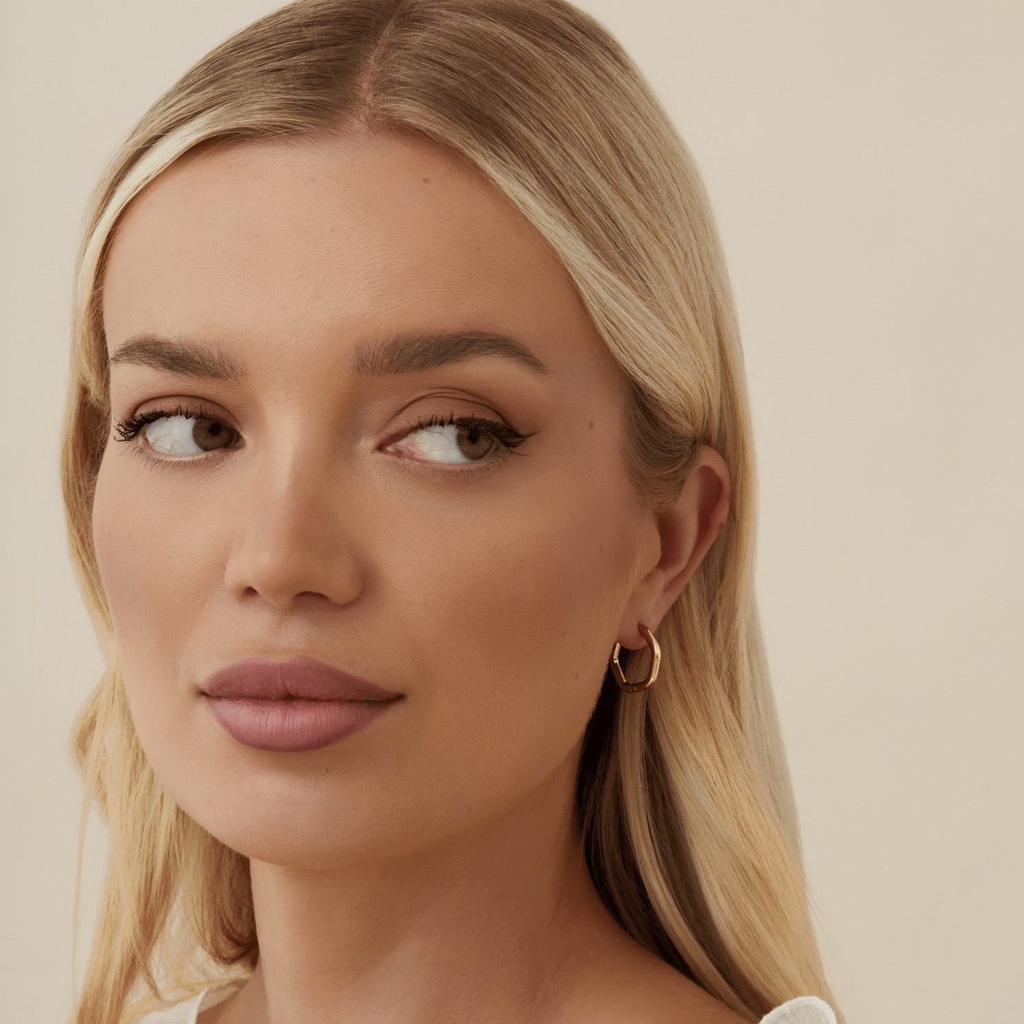 Taylor Hoop Earrings