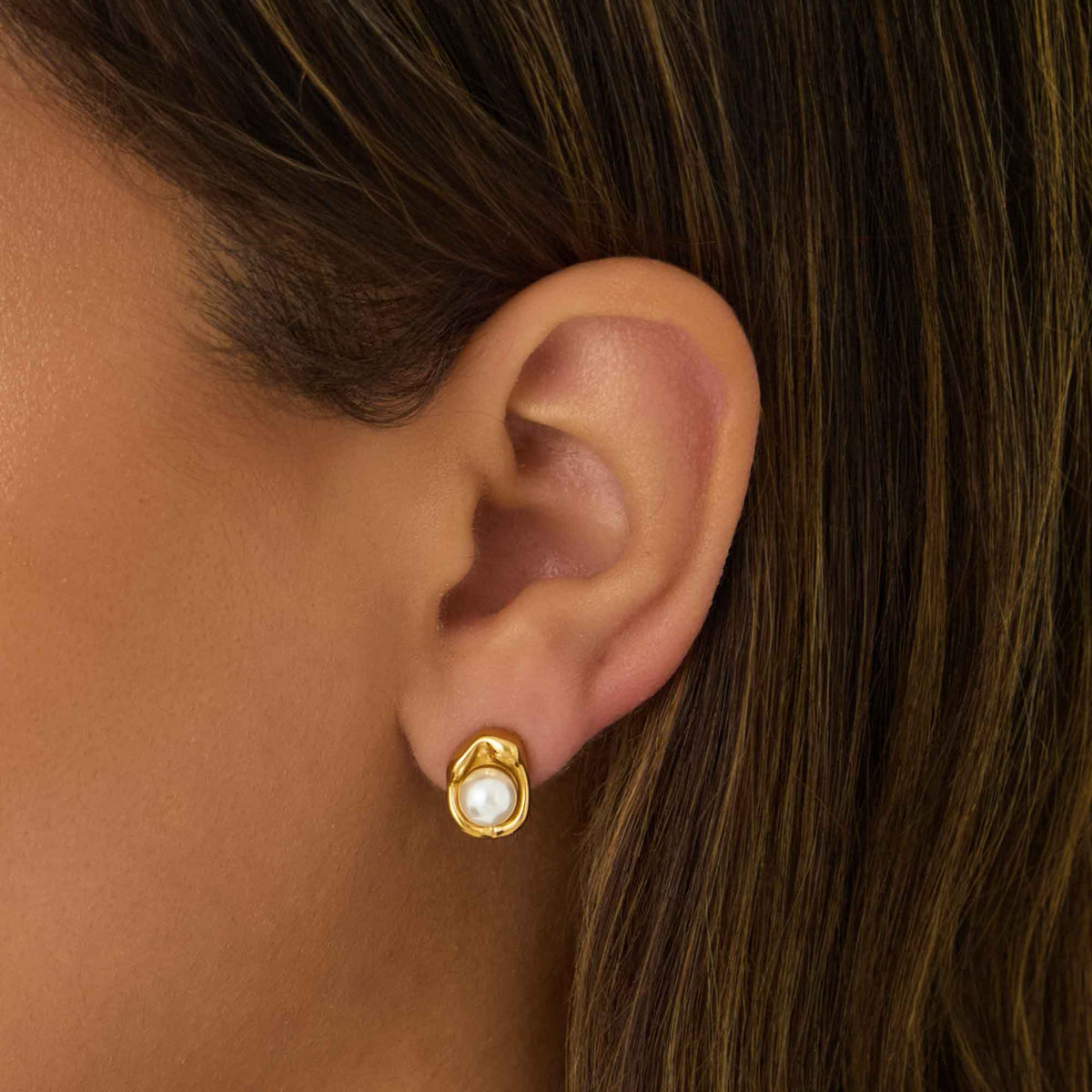 Amber Pearl Stud Earrings