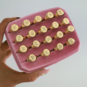 Dolce Initial Signet Ring Gold