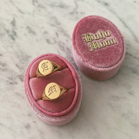 Dolce Initial Signet Ring Gold