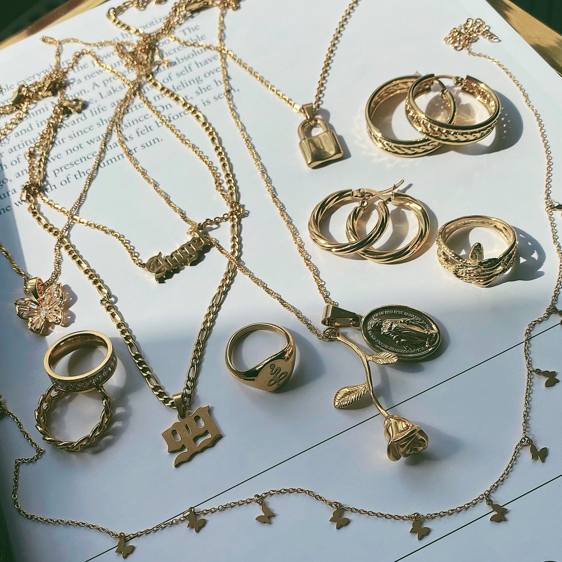 Figaro Year Necklace