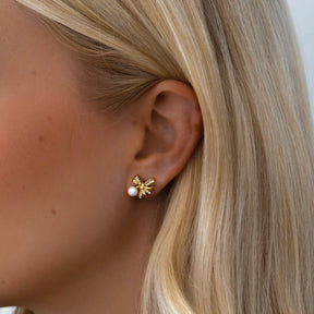 Miyan Bow Stud Earrings