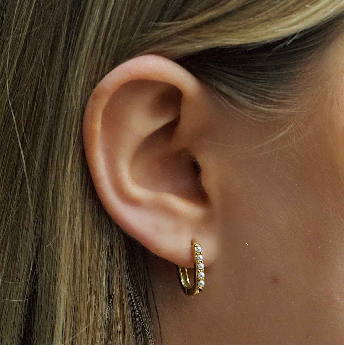 Rosalie Pearl Hoop Earrings