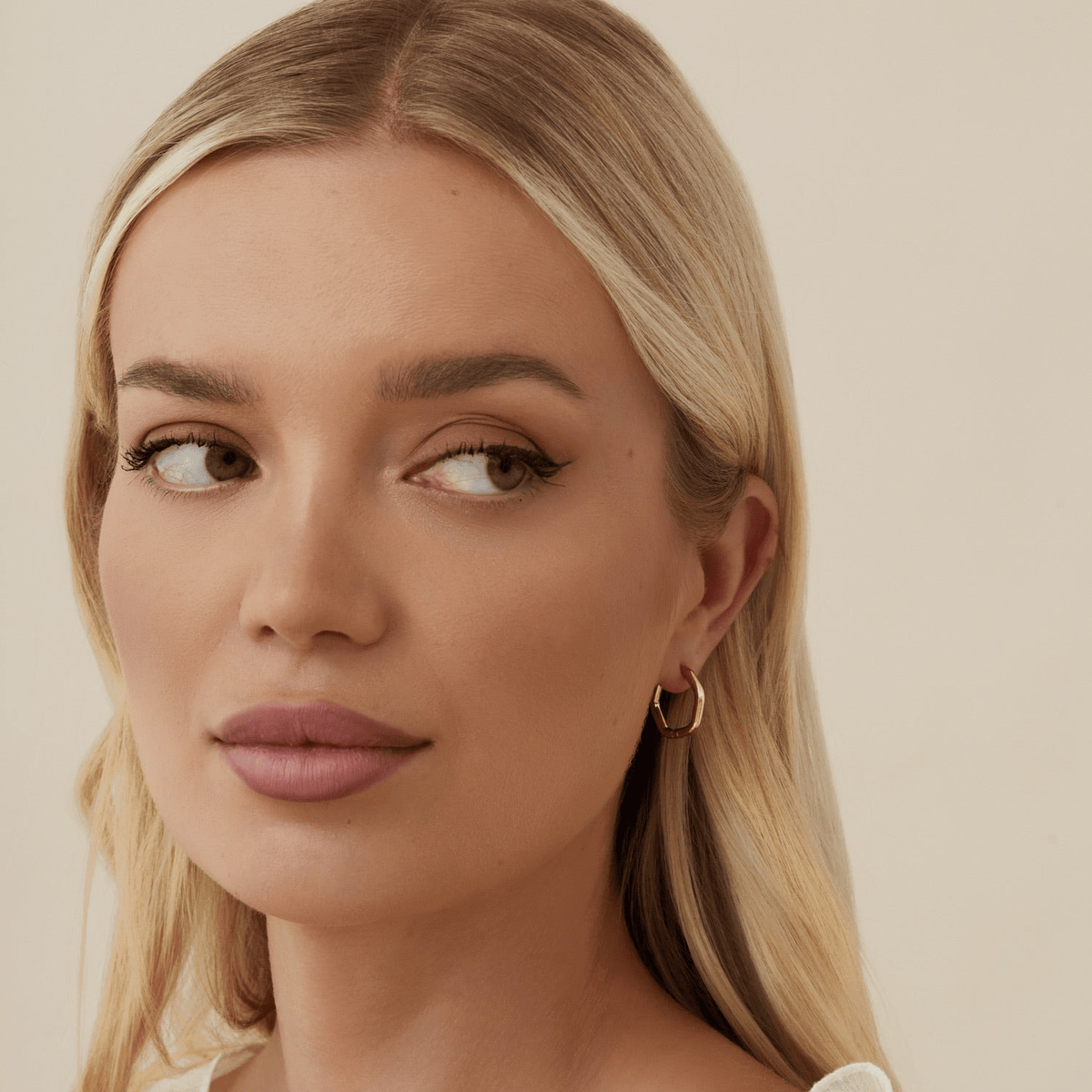 Taylor Hoop Earrings